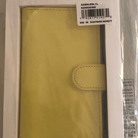 MICHAEL KORS Hand Strap iPhone X/XS Case - Picture 4 of 8